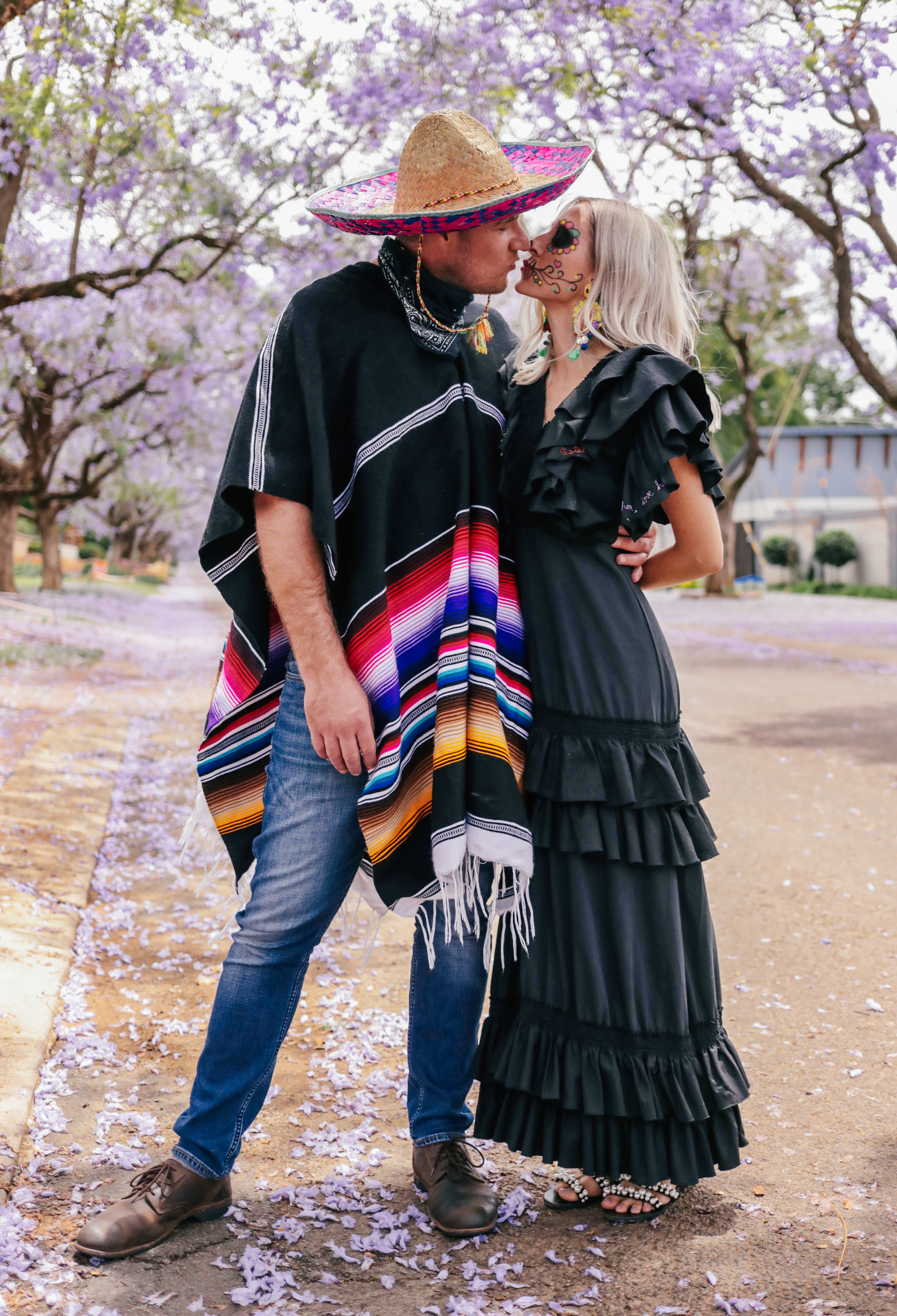 Mexican couple kissing Day of the dead