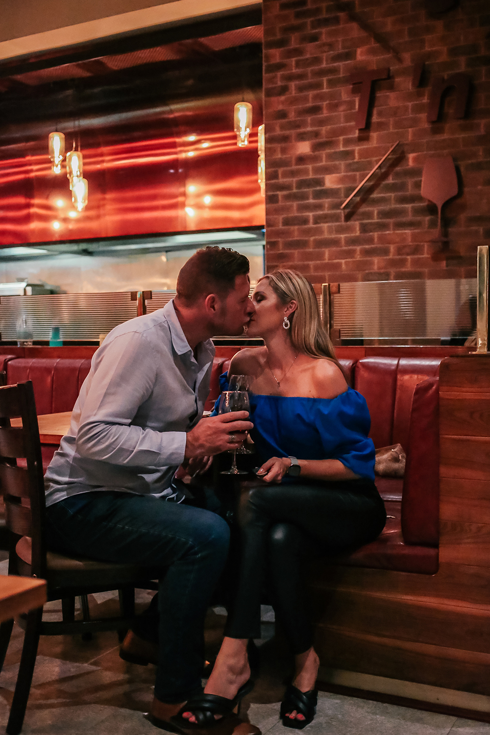 Turn n Tender Kissing