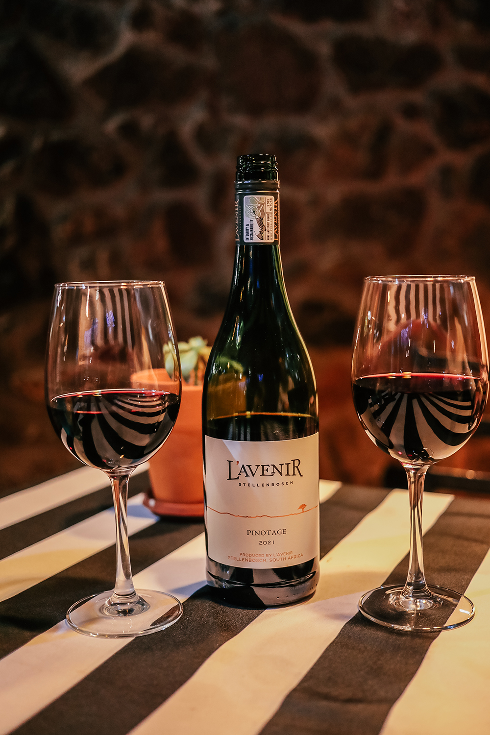 Village Bistro L’Avenir Wine