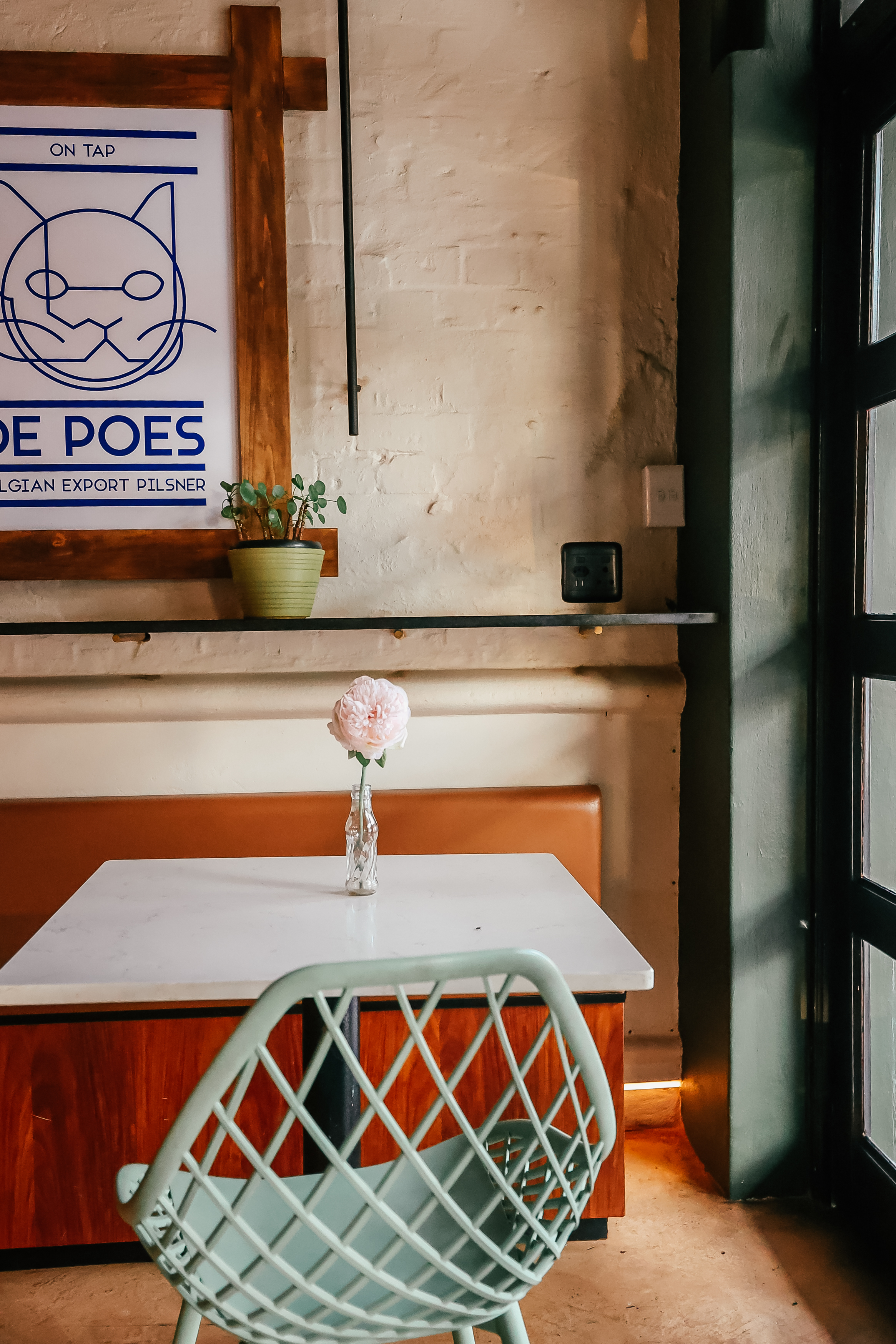 Villa Barranco Table and Flower