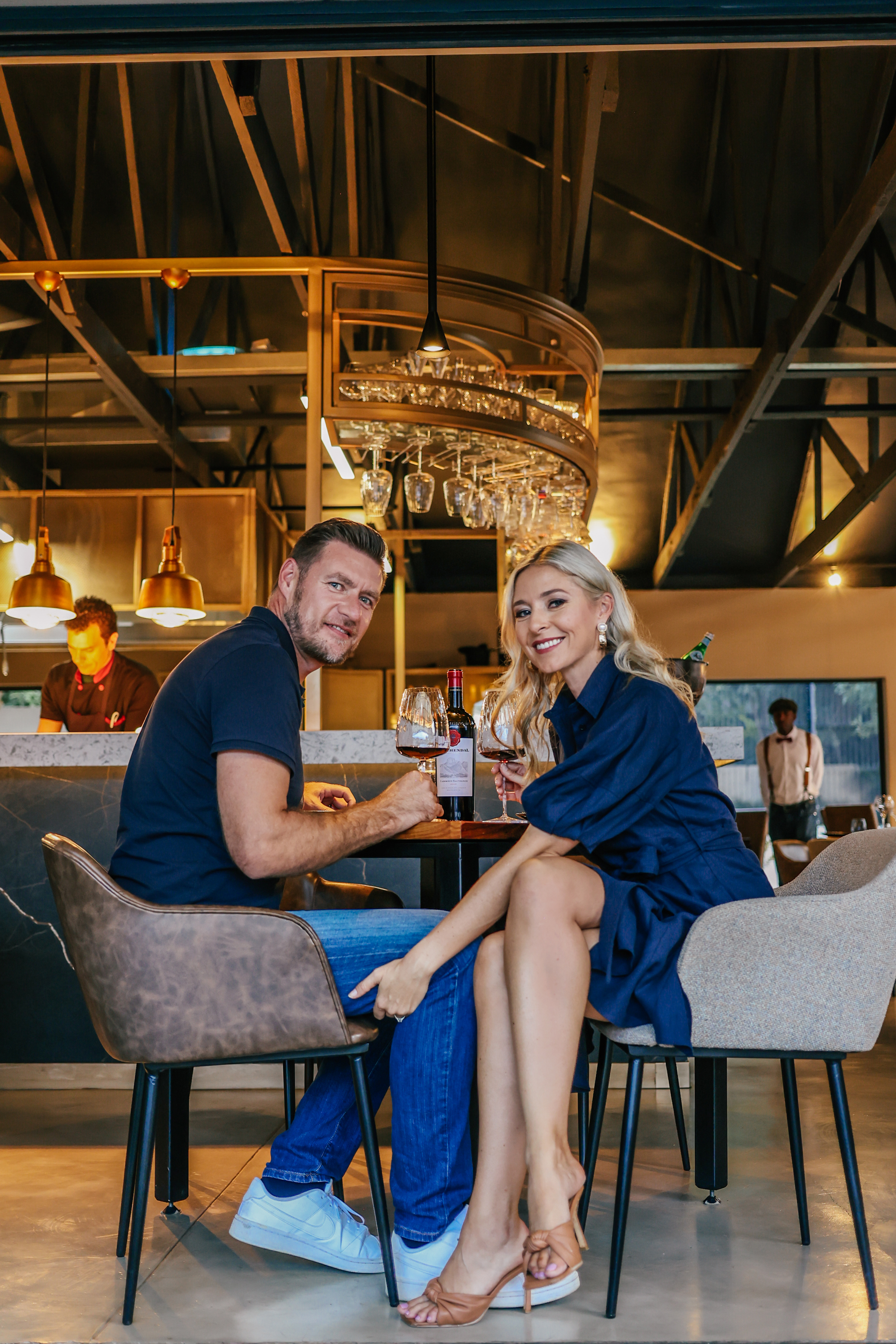 Pasta Barra Couple Table