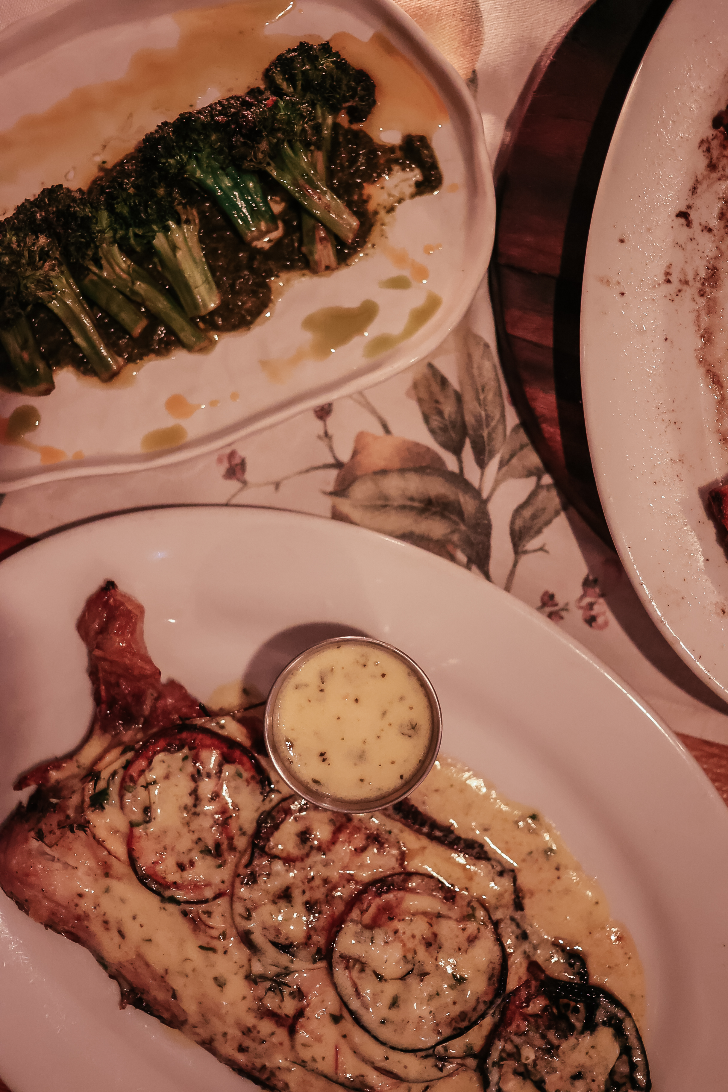 Pablo Dos Manos Spread